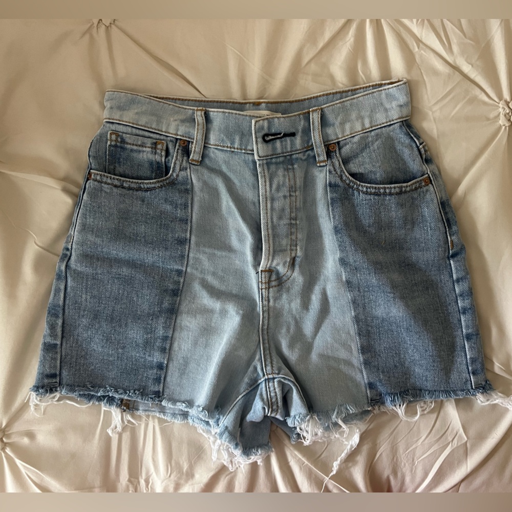 Pac Sun high rise icon short size 25. Only worn 3 times
